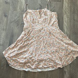 Spring 90s style dress